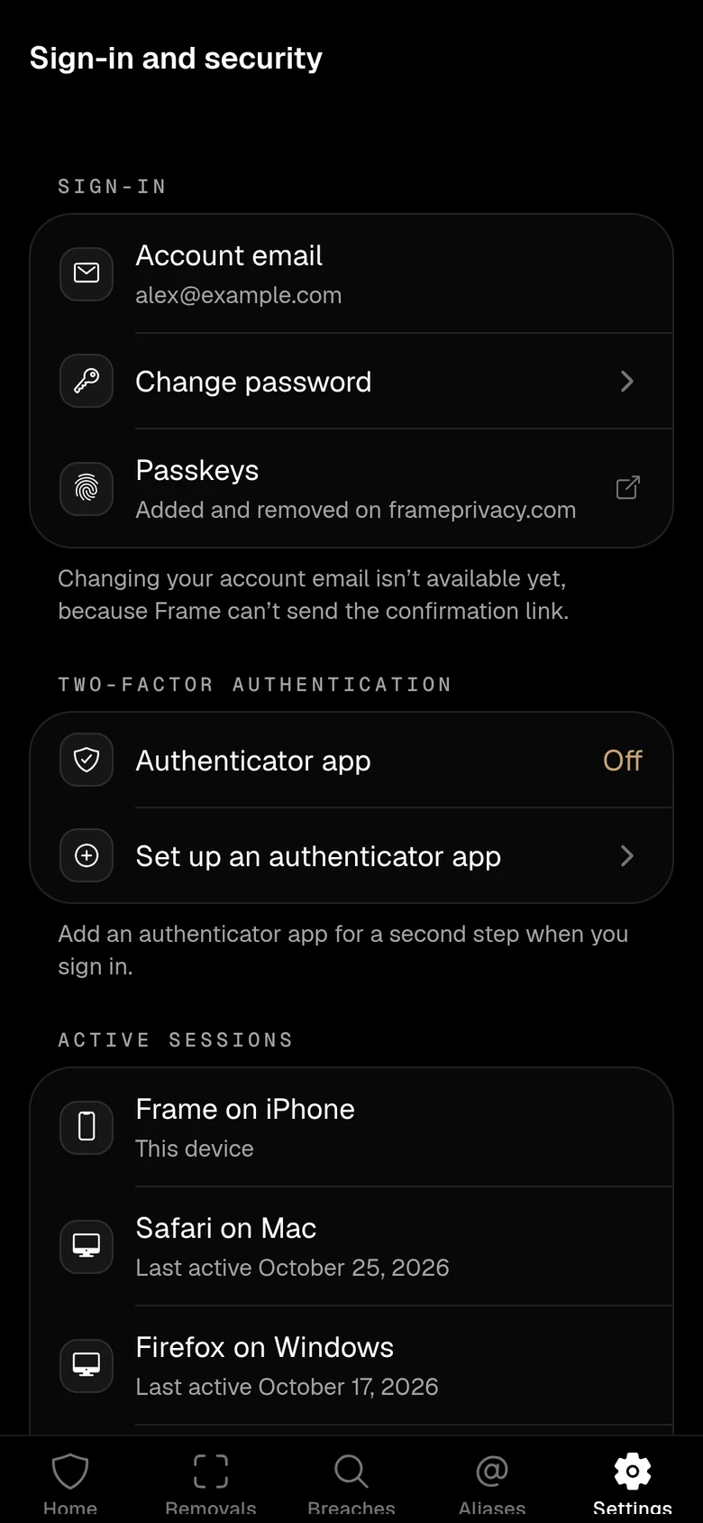L’écran Connexion et sécurité : courriel du compte, mot de passe, clés d’accès, application d’authentification et sessions actives sur un iPhone, un Mac et un PC Windows.